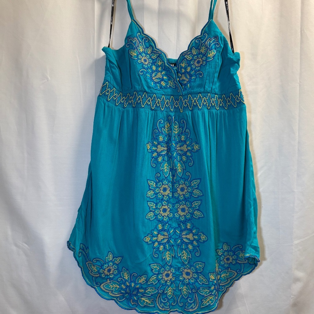 Forever 21 Tunic embroidered